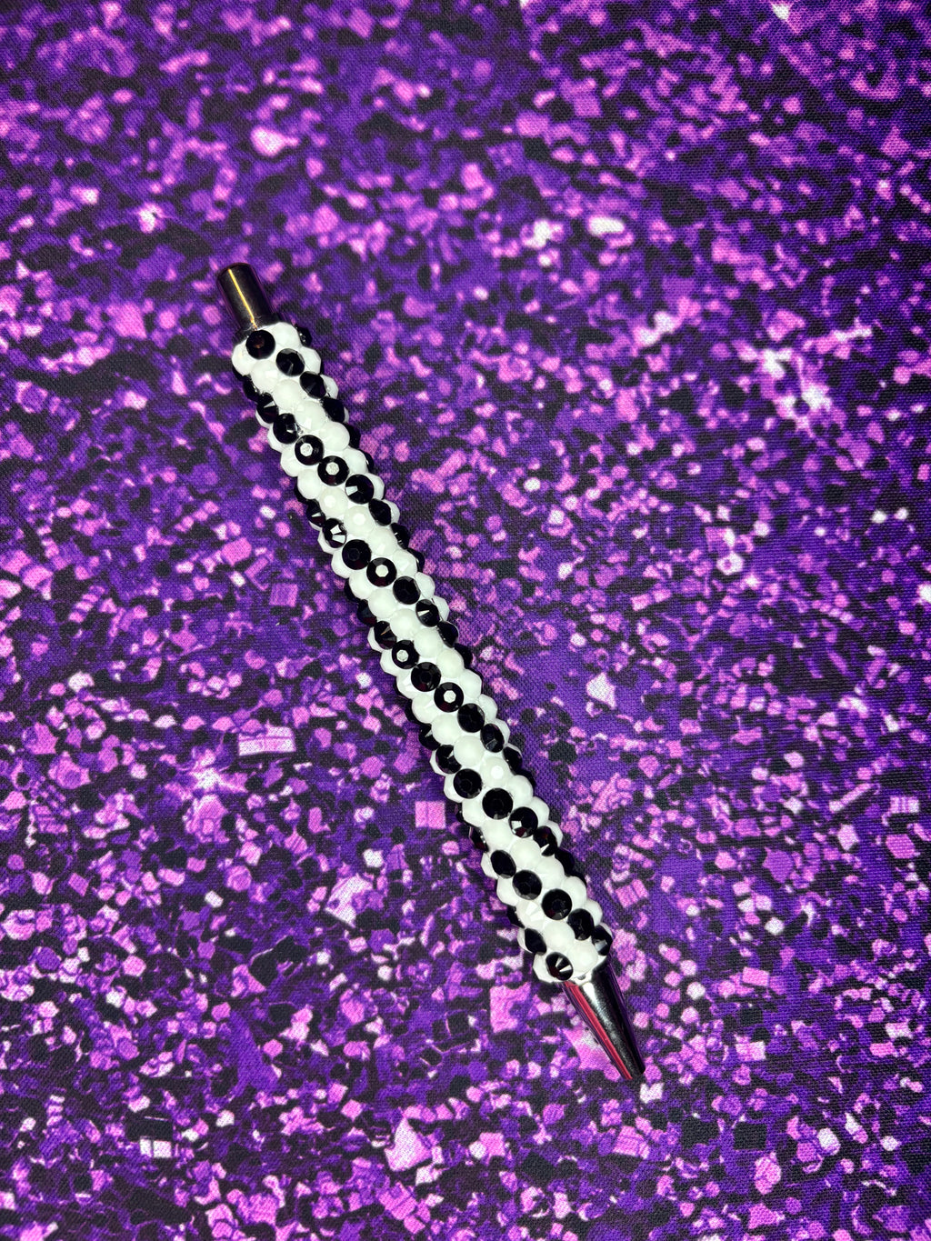 Black and White Chunky Spiral Pen