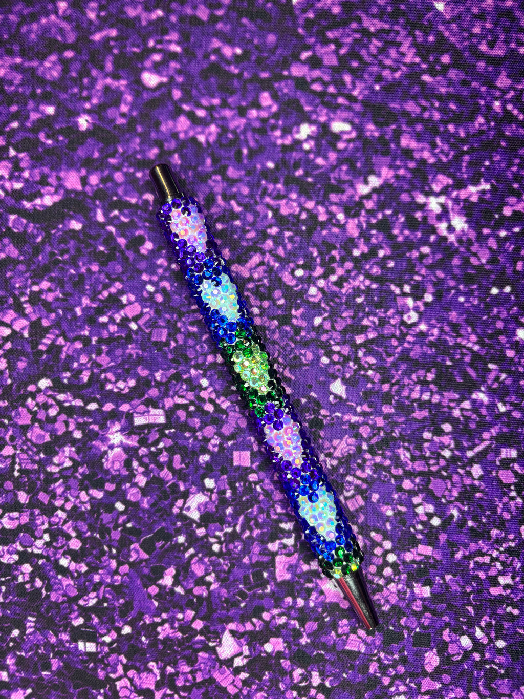 Color Block Hearts Pen