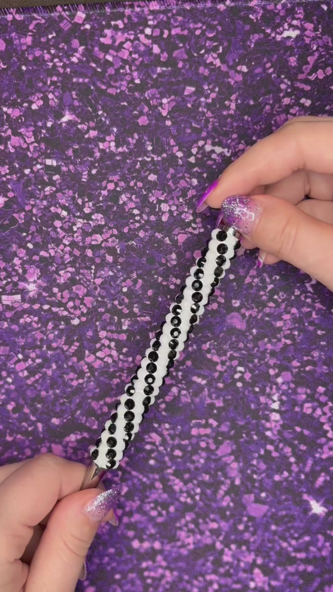 Black and White Chunky Spiral Pen